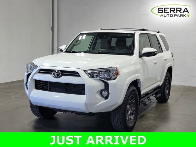 Used 2020 Toyota 4Runner SR5 Premium w/ Moonroof Package AWD/4WD image 2