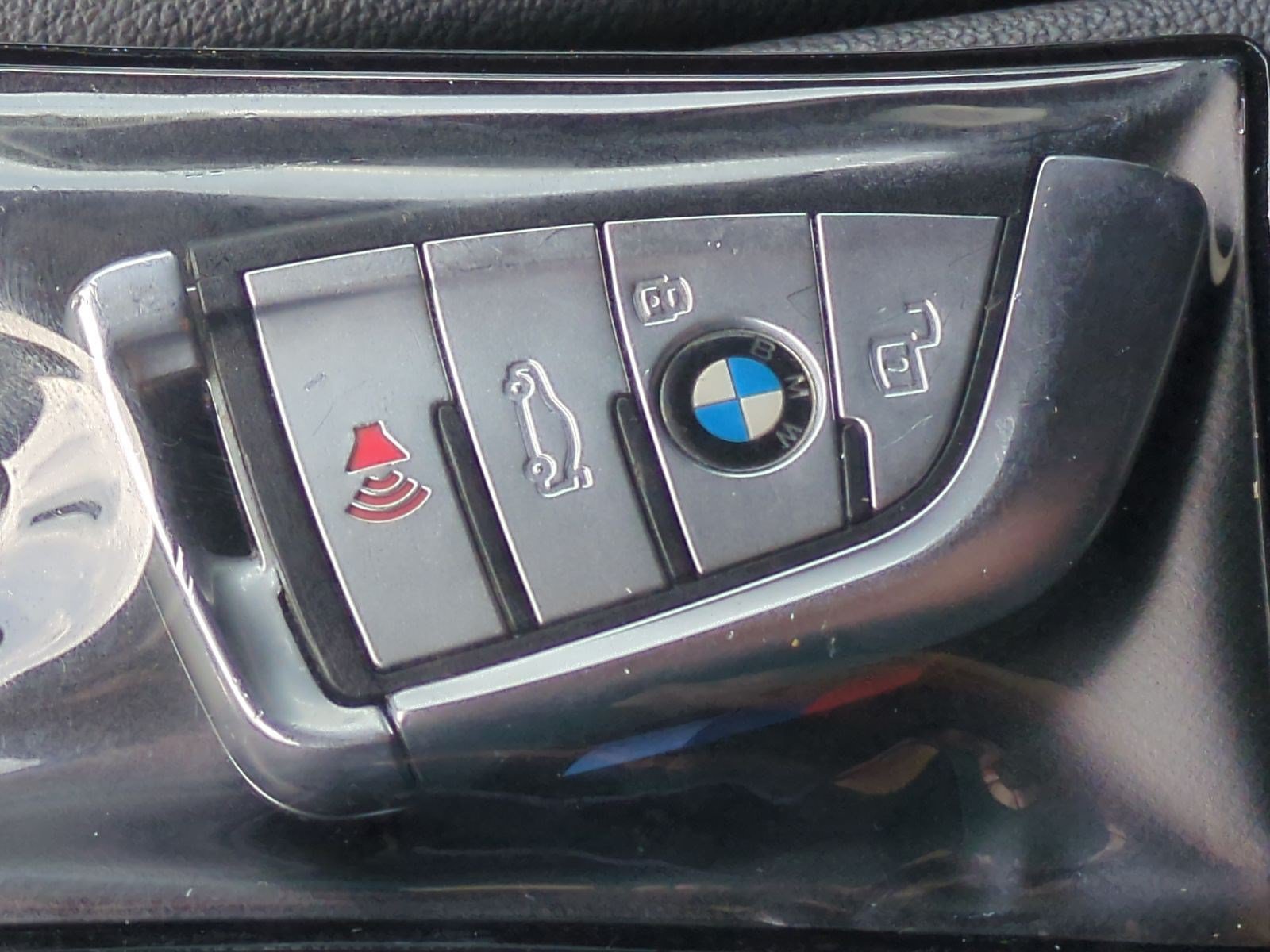 Used 2021 BMW X7 xDrive40i w/ M Sport Package AWD/4WD image 36