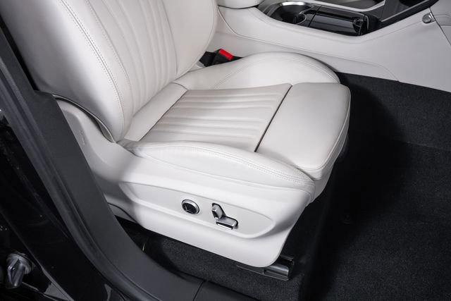 Used 2024 Maserati Grecale GT image 51