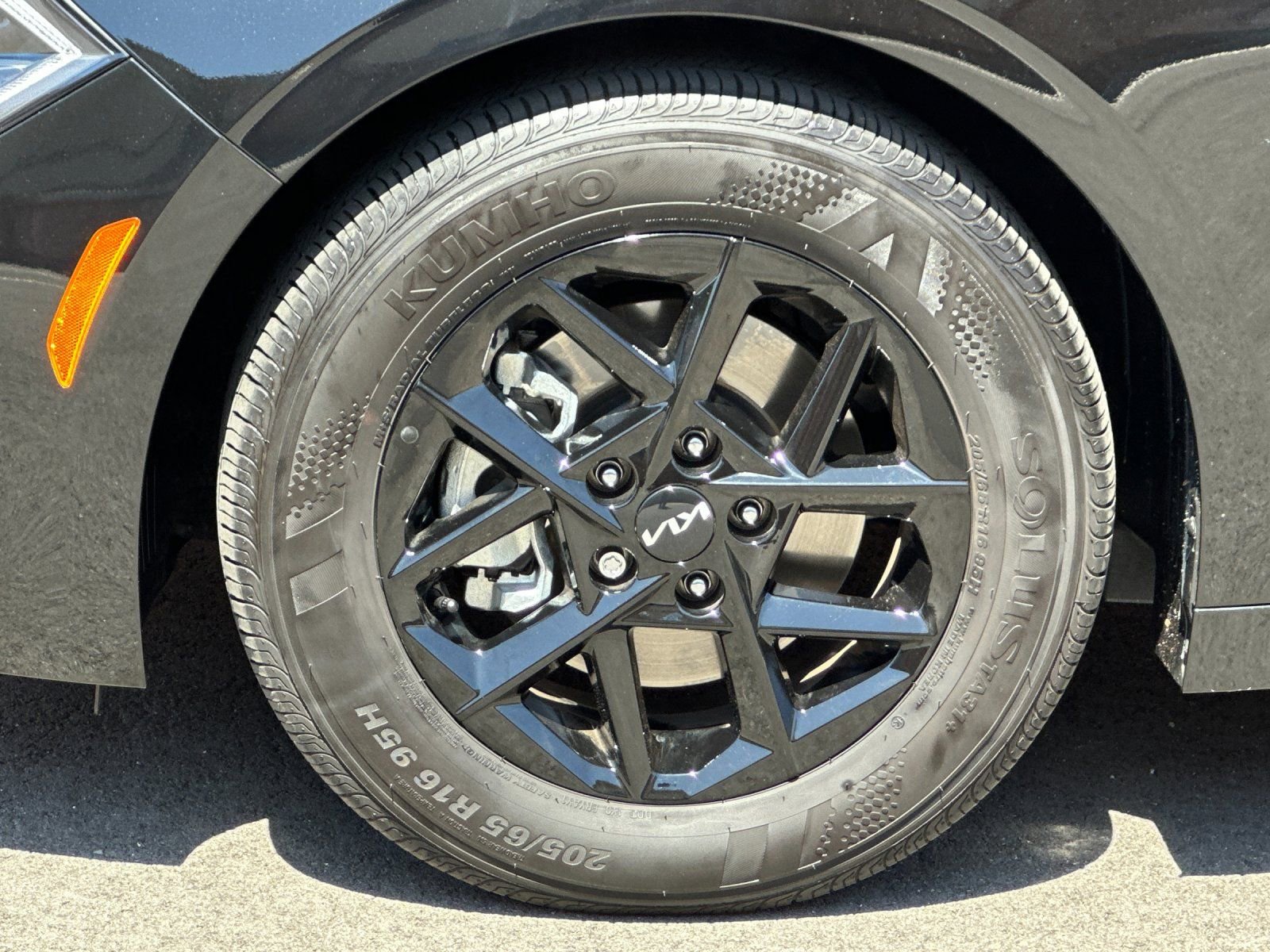 Certified 2025 Kia K5 LXS image 33