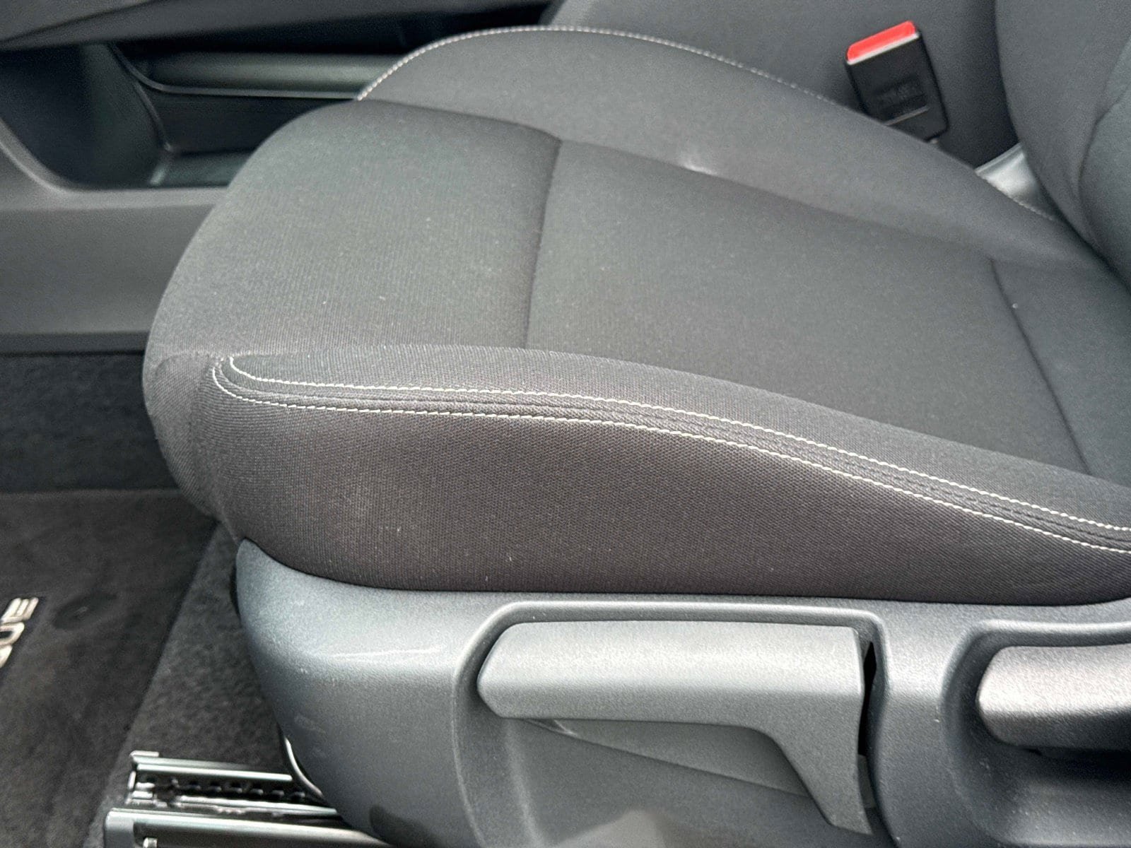 Used 2026 Nissan Rogue S FWD image 21