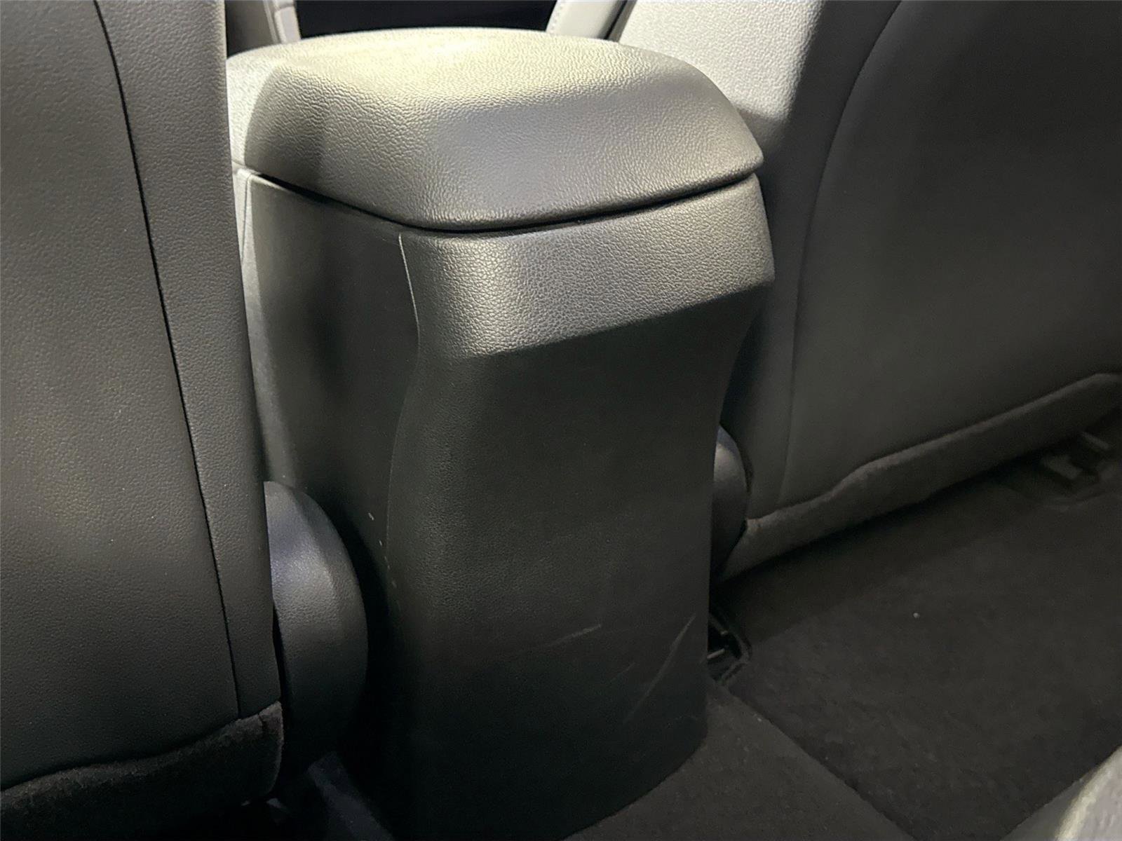 Used 2021 Hyundai Veloster N image 34