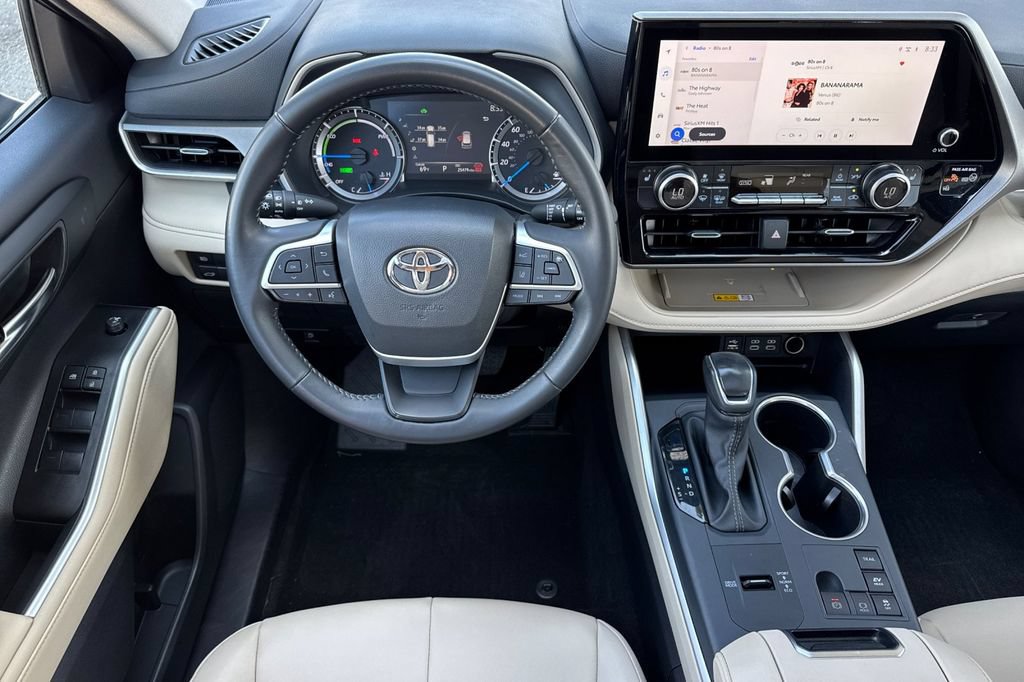 Certified 2025 Toyota Highlander XLE AWD/4WD image 13