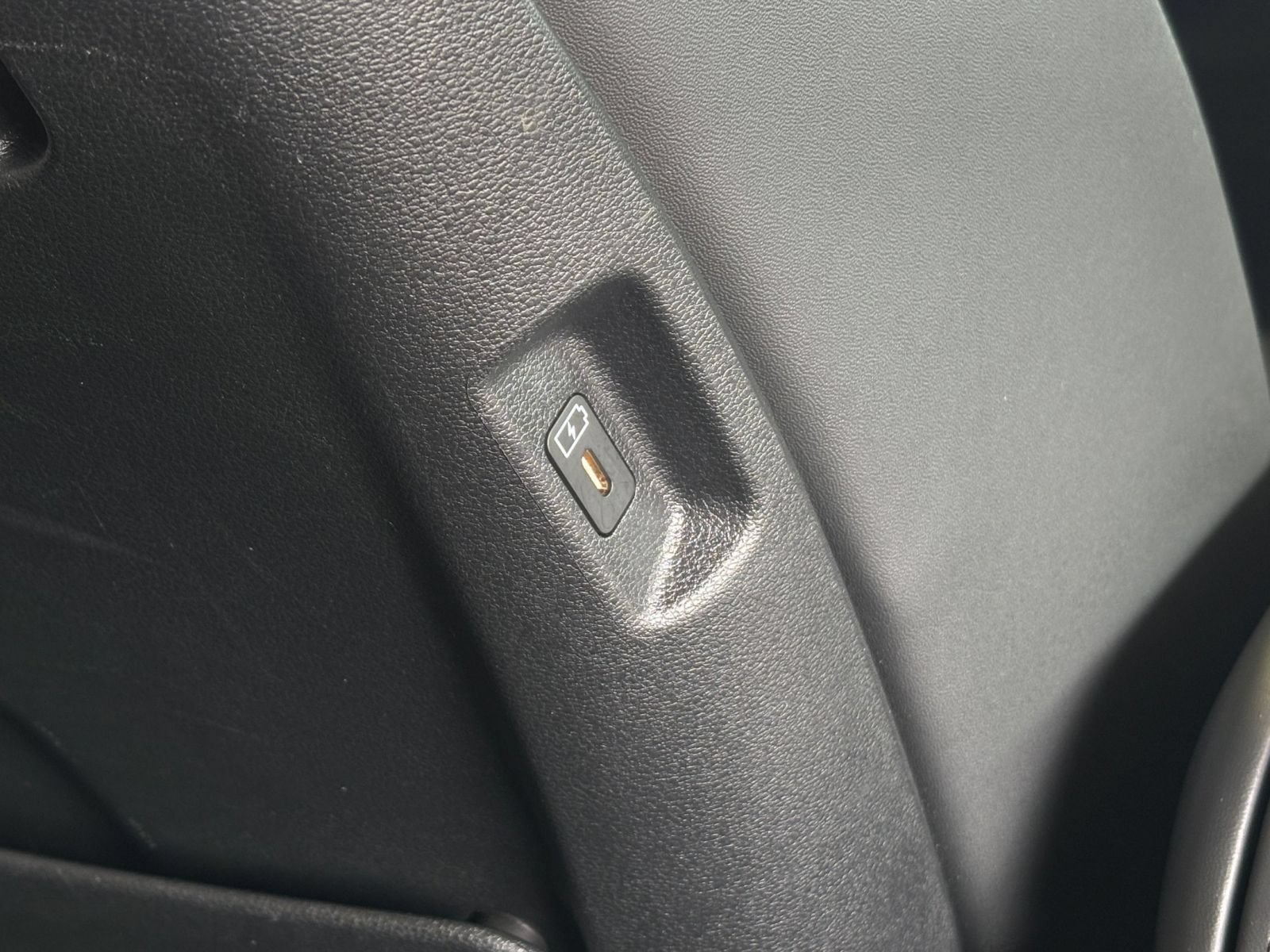 Used 2026 Hyundai Santa Fe SEL FWD image 24