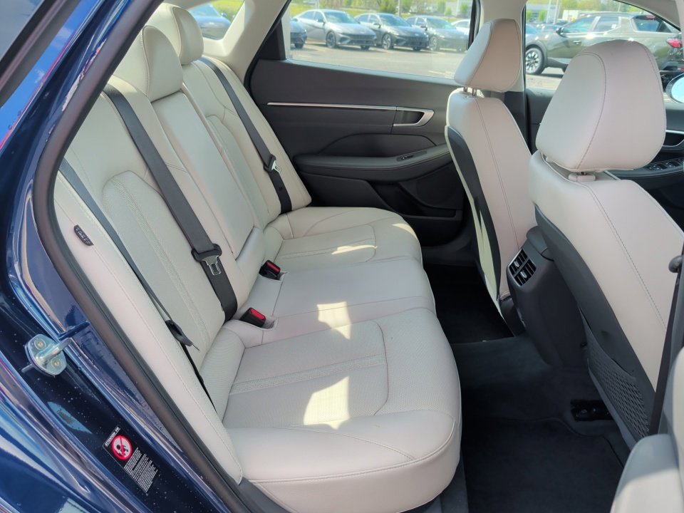 Certified 2022 Hyundai Sonata Limited w/ Cargo Package FWD image 29