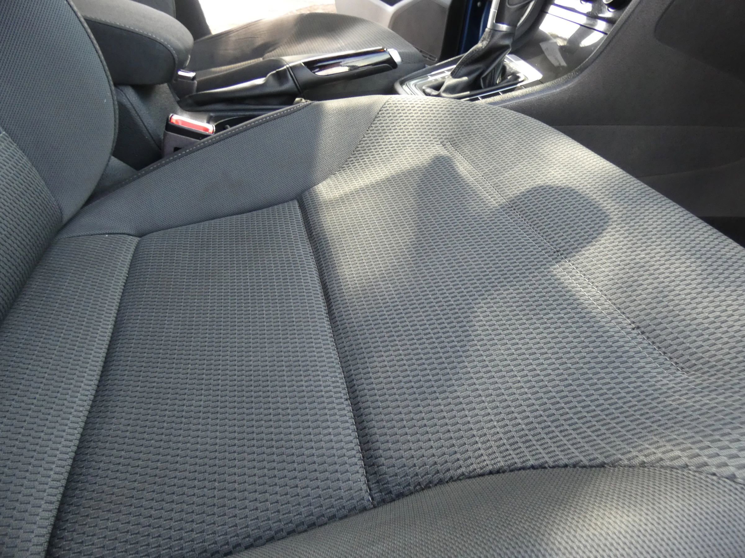 Used 2018 Volkswagen Golf S image 33