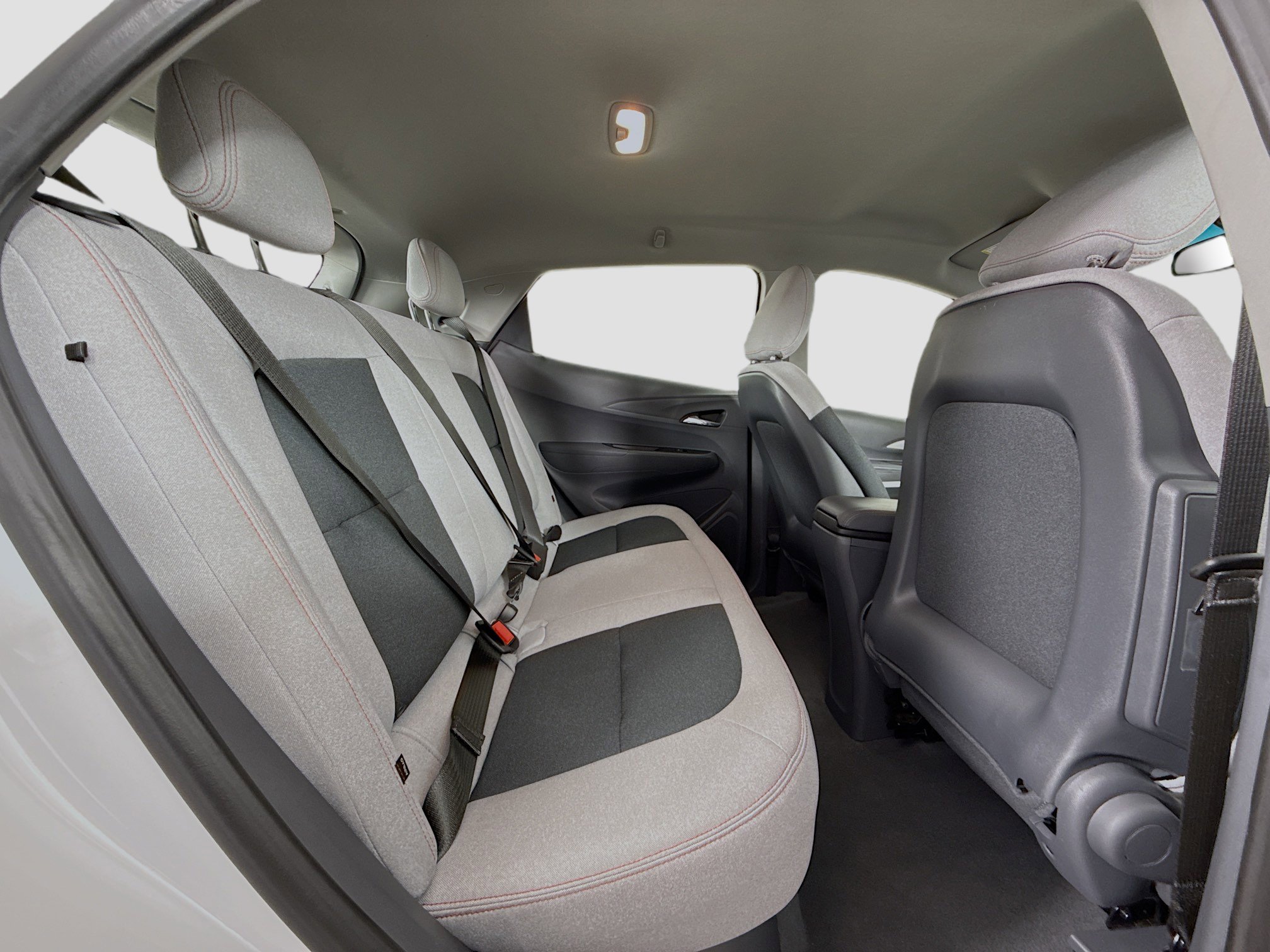 Used 2020 Chevrolet Bolt LT FWD image 27