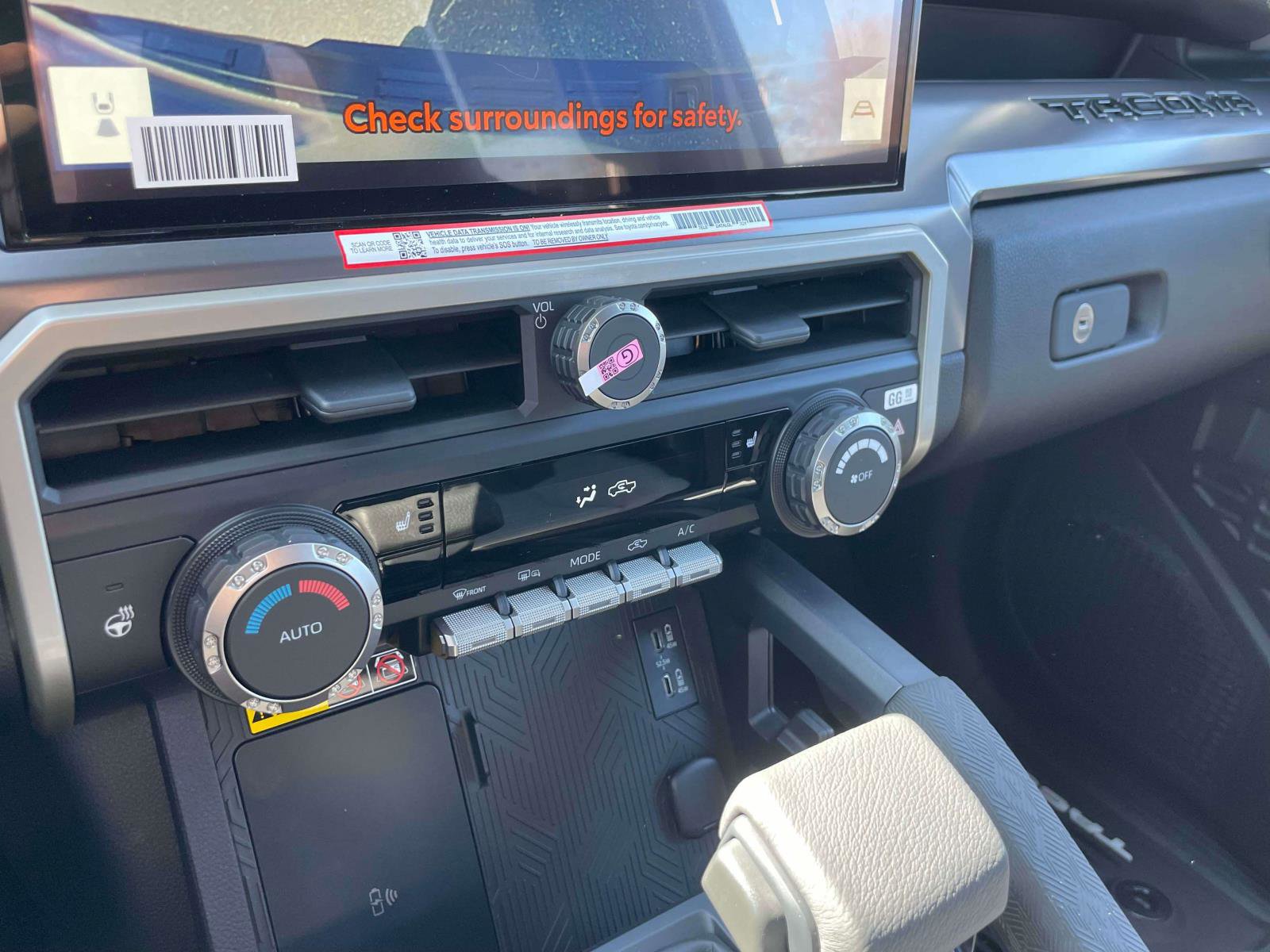 New 2026 Toyota Tacoma SR w/ SR Upgrade Package AWD/4WD image 27