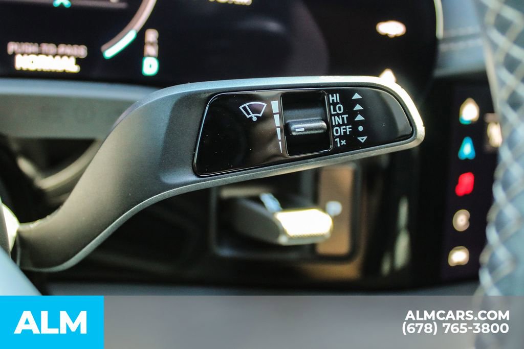 Used 2025 Porsche Taycan Turbo w/ Premium Package image 28