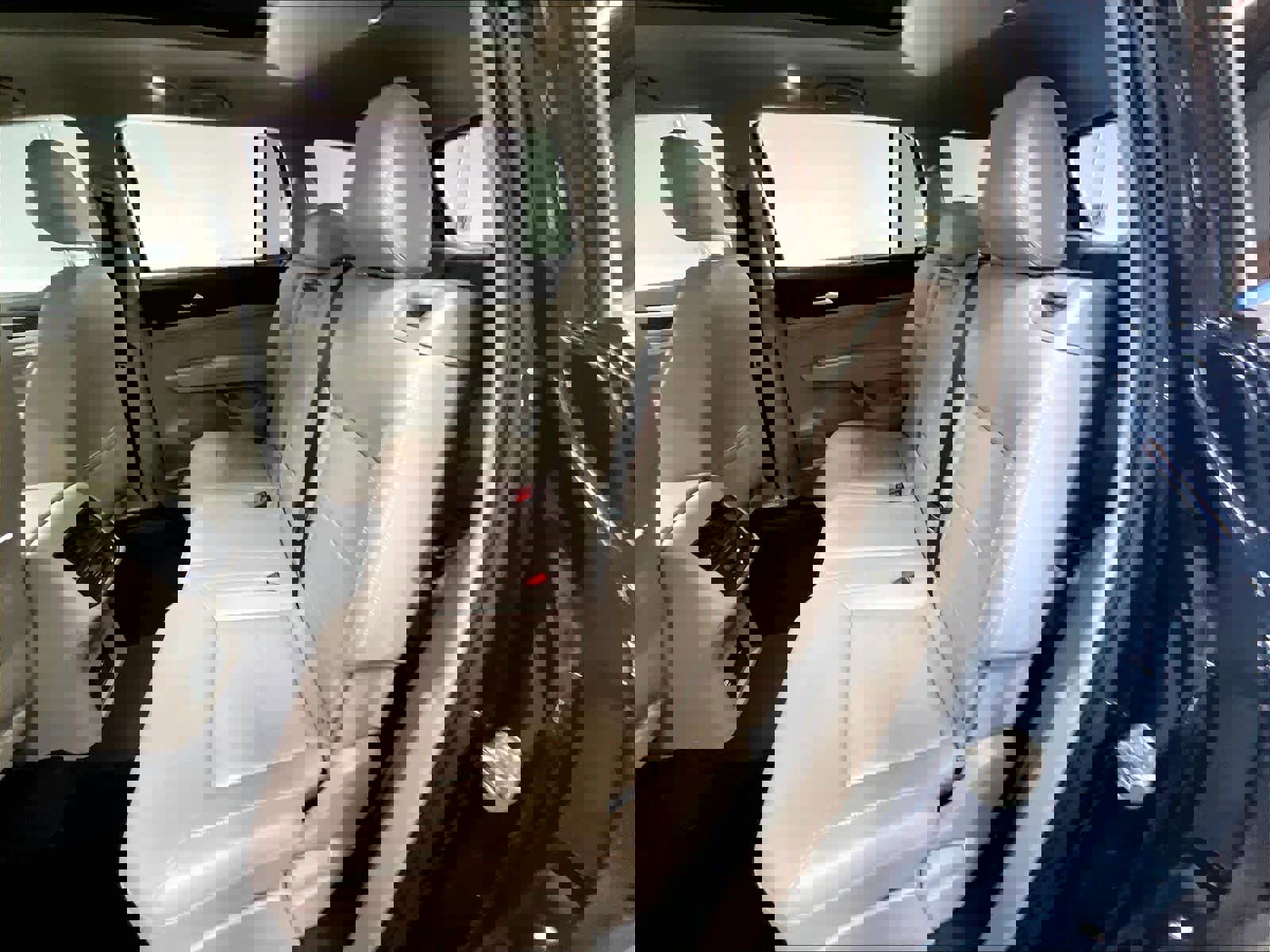 Used 2022 Volkswagen Atlas SE image 31