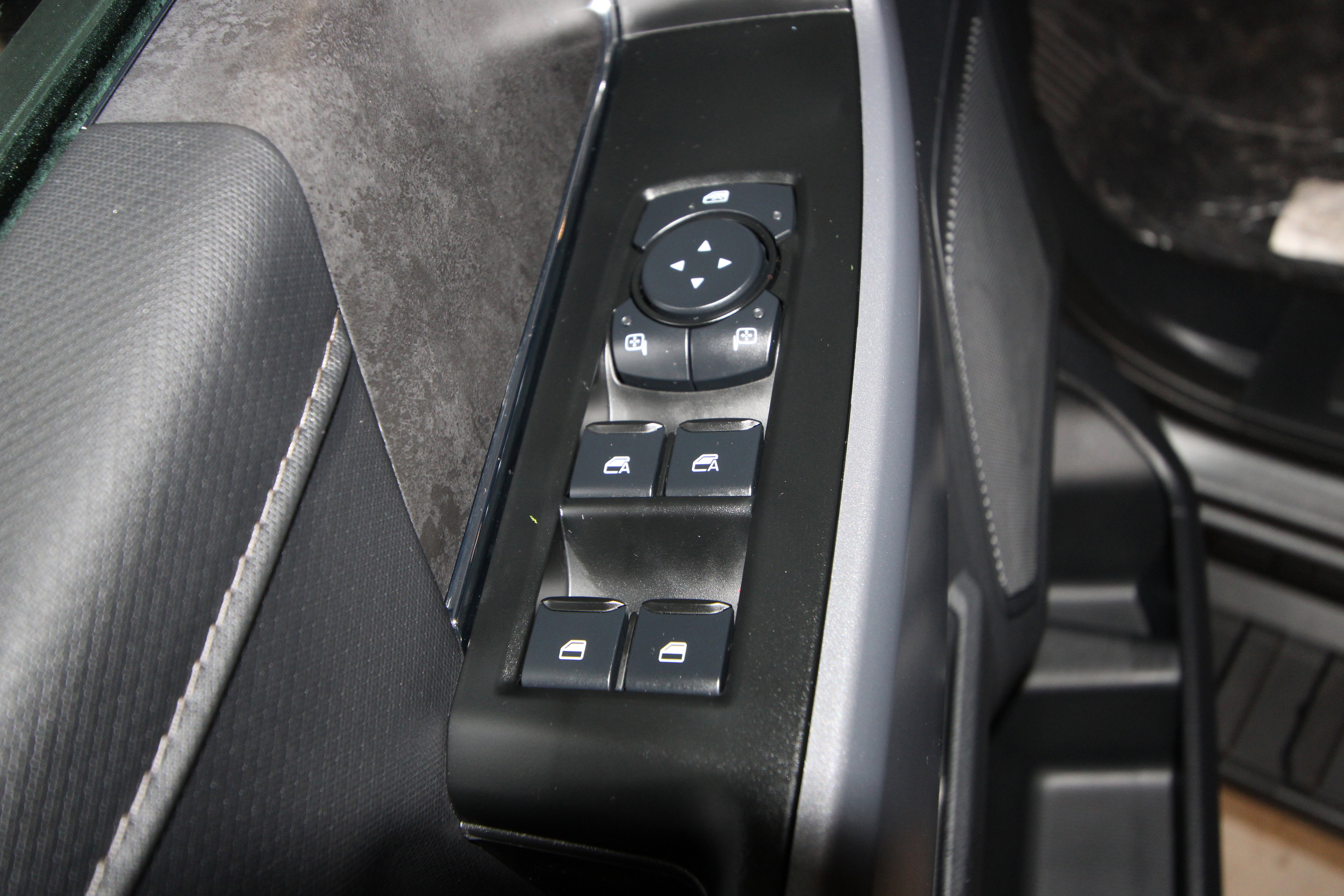 New 2026 Ford F150 XLT w/ Mobile Office Package AWD/4WD image 5