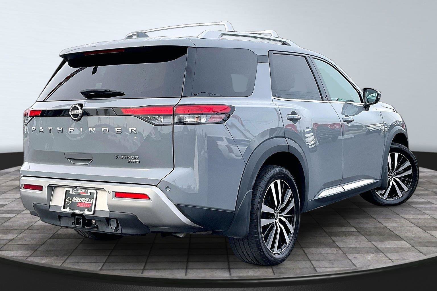 Certified 2023 Nissan Pathfinder Platinum w/ Cargo Package AWD/4WD image 14