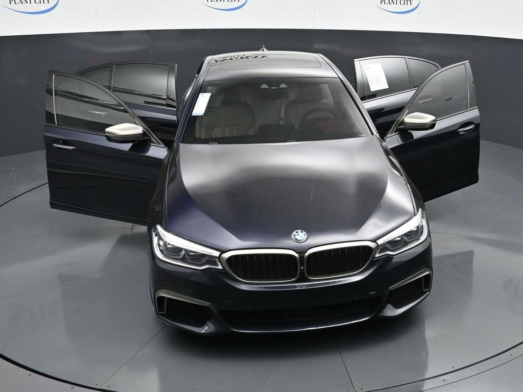 Used 2018 BMW M550i xDrive image 25