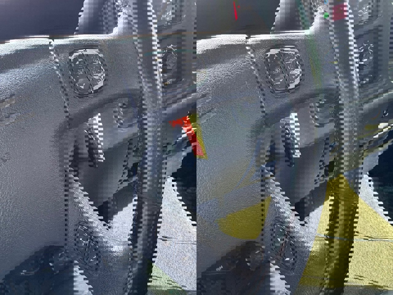 Used 2007 GMC Sierra 2500 SLE w/ Heavy-Duty Power Package image 18