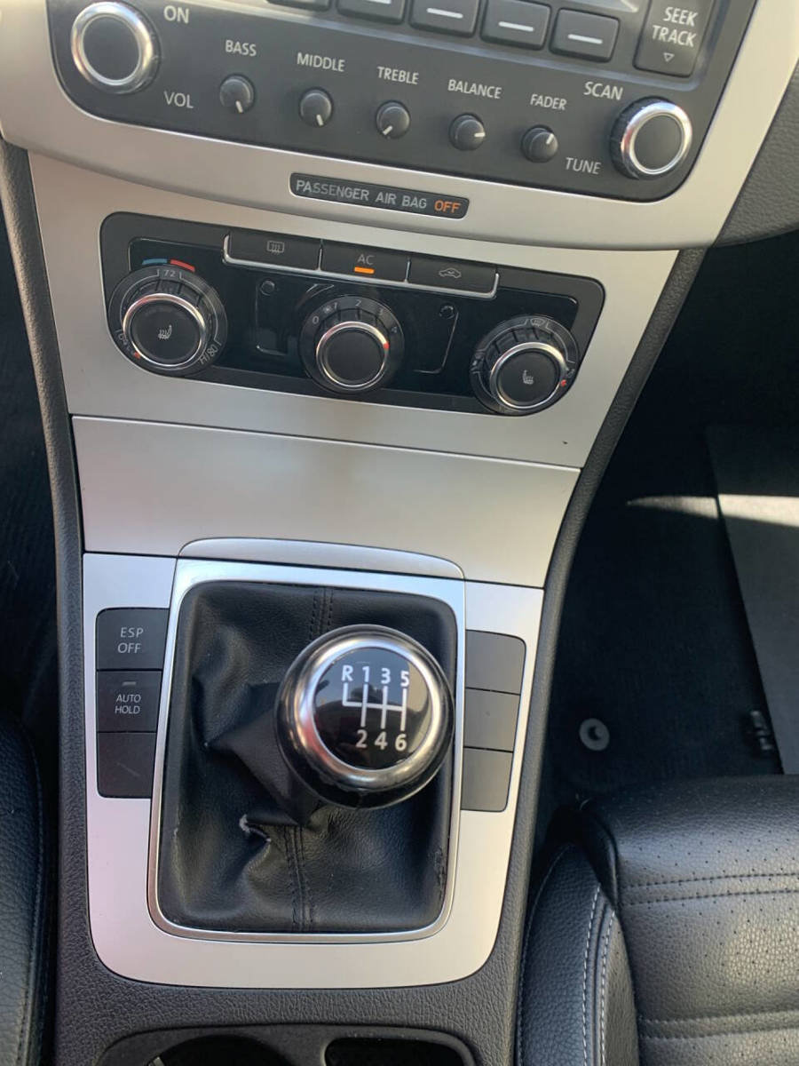 Used 2009 Volkswagen CC Sport FWD image 17