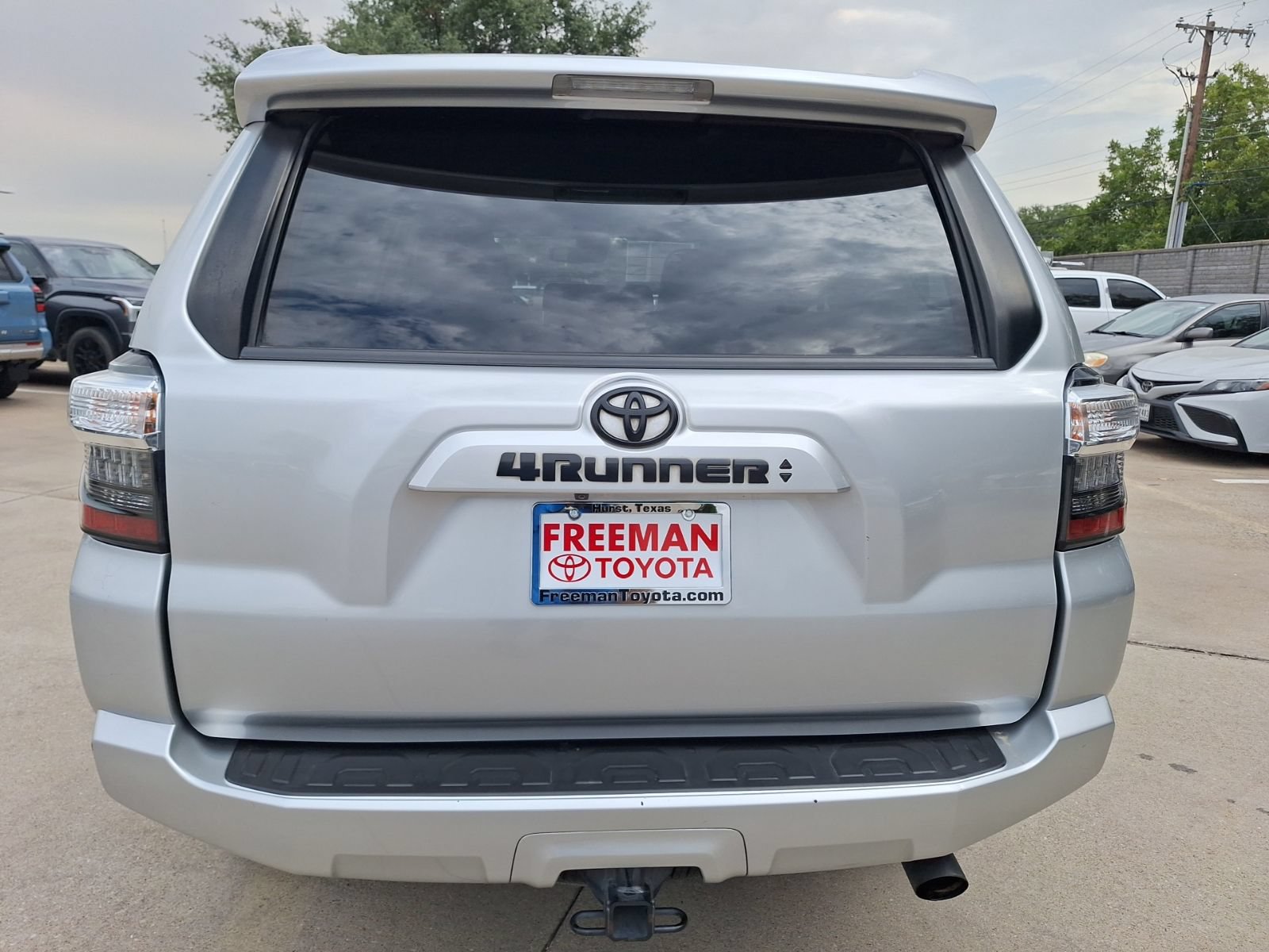 Used 2020 Toyota 4Runner SR5 Premium RWD image 5