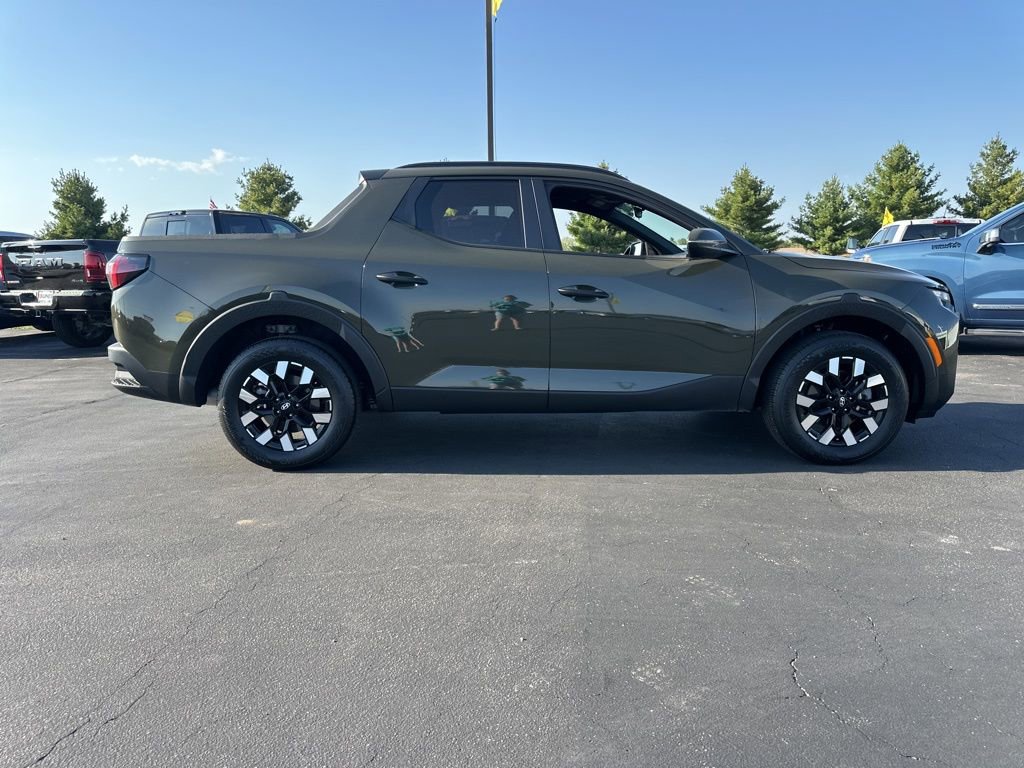 Used 2025 Hyundai Santa Cruz SEL image 4