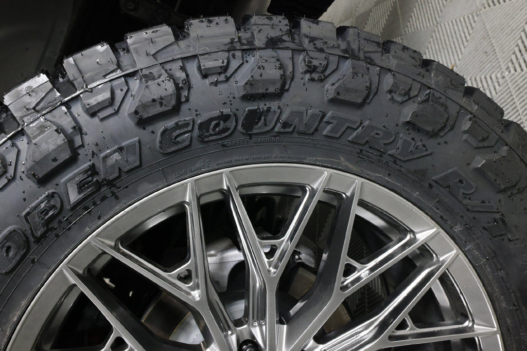 Used 2026 Ford F150 Raptor w/ Equipment Group 803A Raptor R AWD/4WD image 44