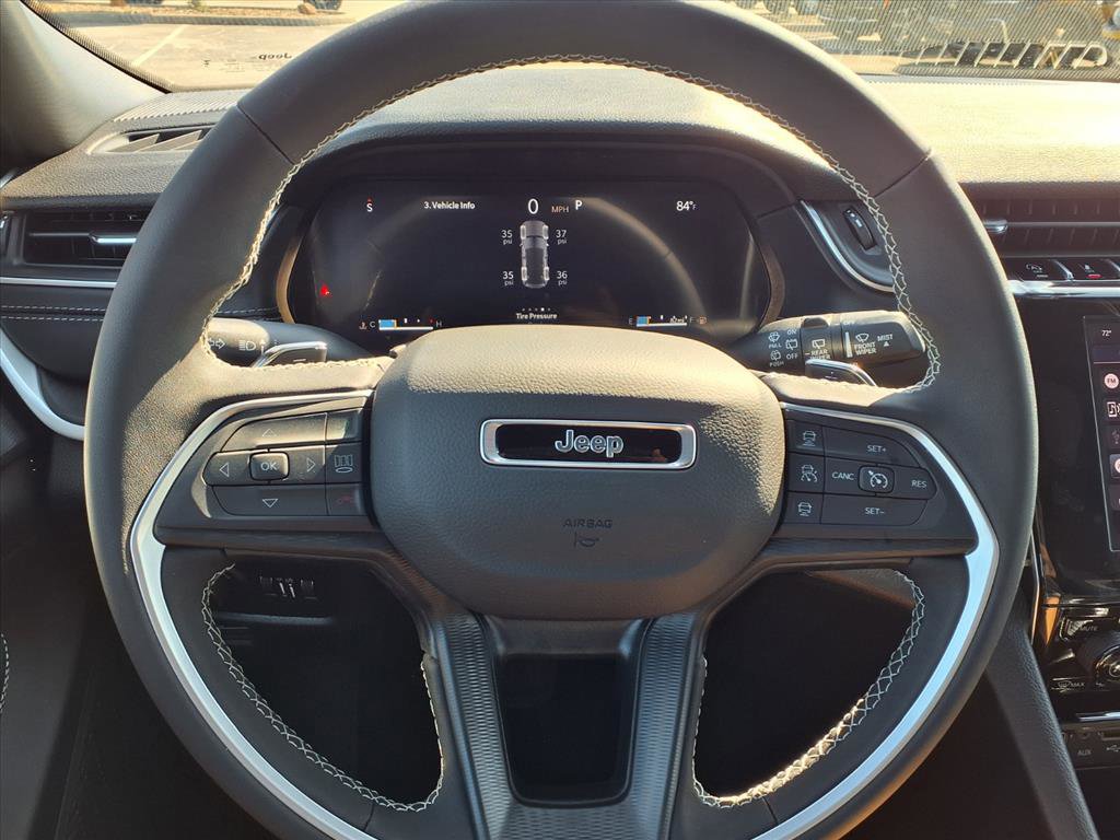 New 2025 Jeep Grand Cherokee Laredo X image 12