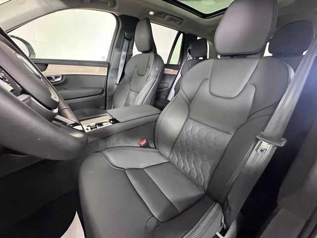 Used 2025 Volvo XC90 T8 Plus w/ Protection Package Premier AWD/4WD image 24