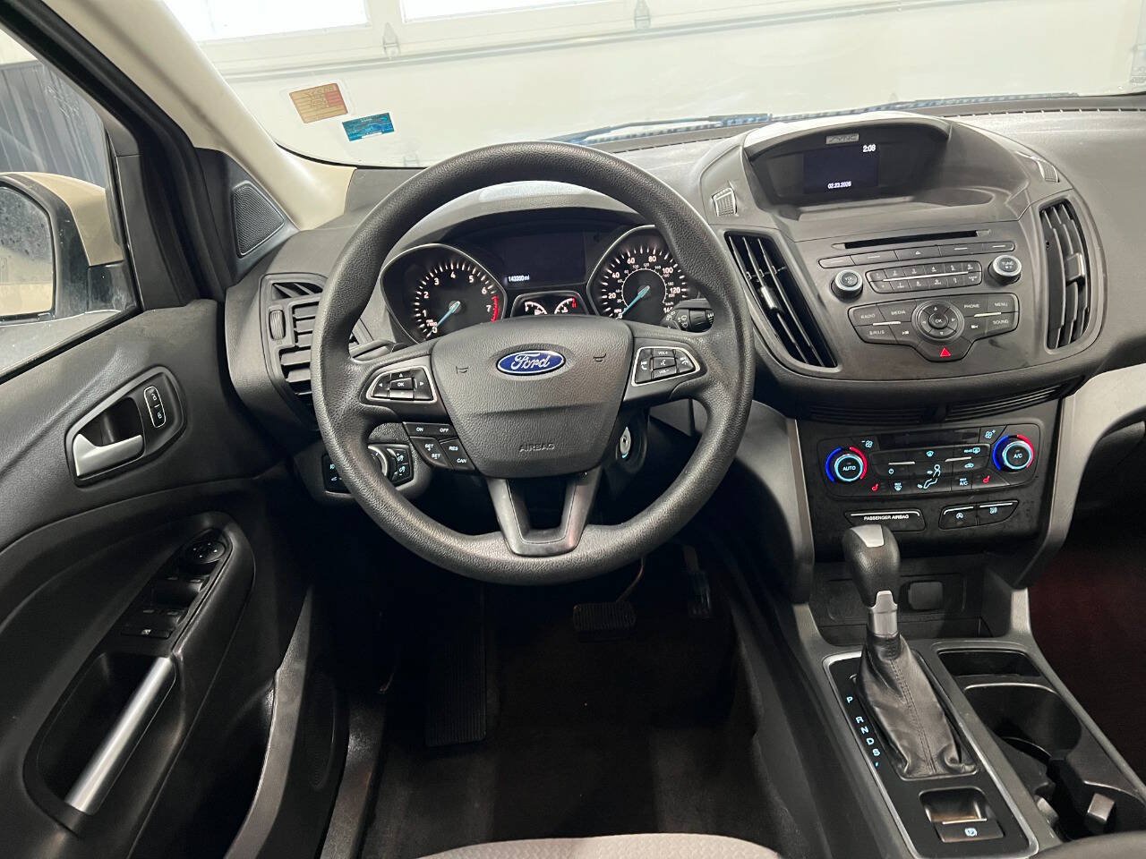 Used 2017 Ford Escape SE w/ SE Cold Weather Package FWD image 8