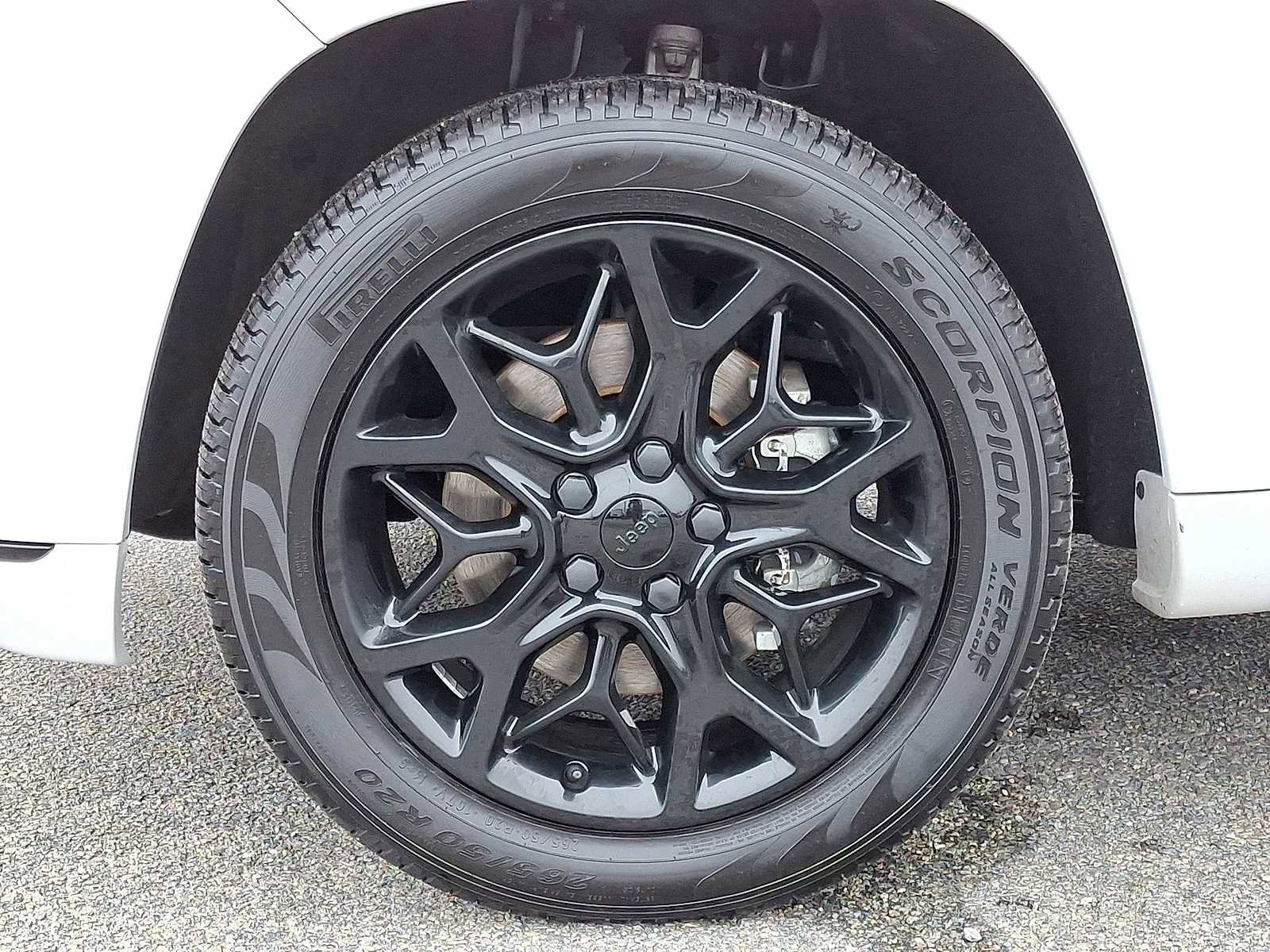 Used 2021 Jeep Grand Cherokee Limited X image 39