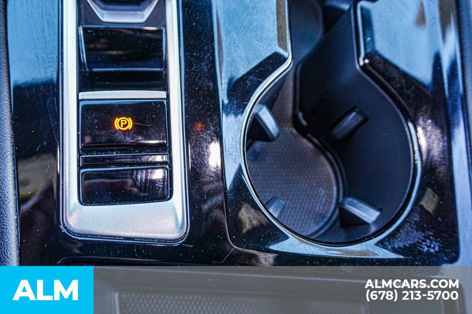 Used 2024 Volkswagen Atlas Cross Sport SE image 43