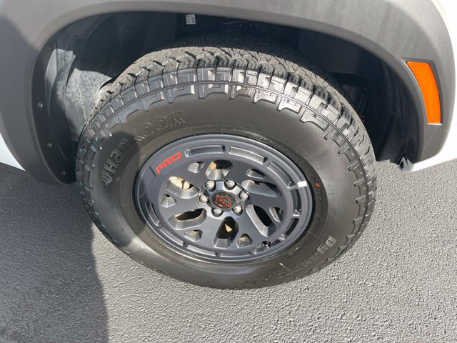 Used 2026 Nissan Frontier PRO-4X AWD/4WD image 16