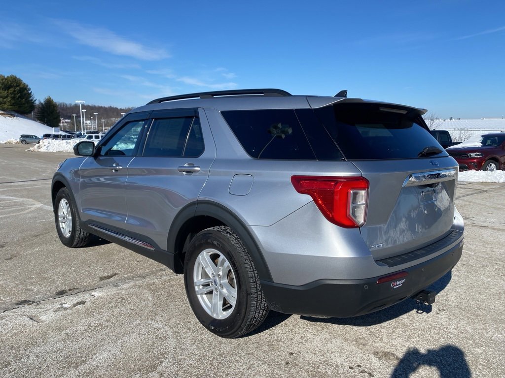 Used 2021 Ford Explorer XLT image 5