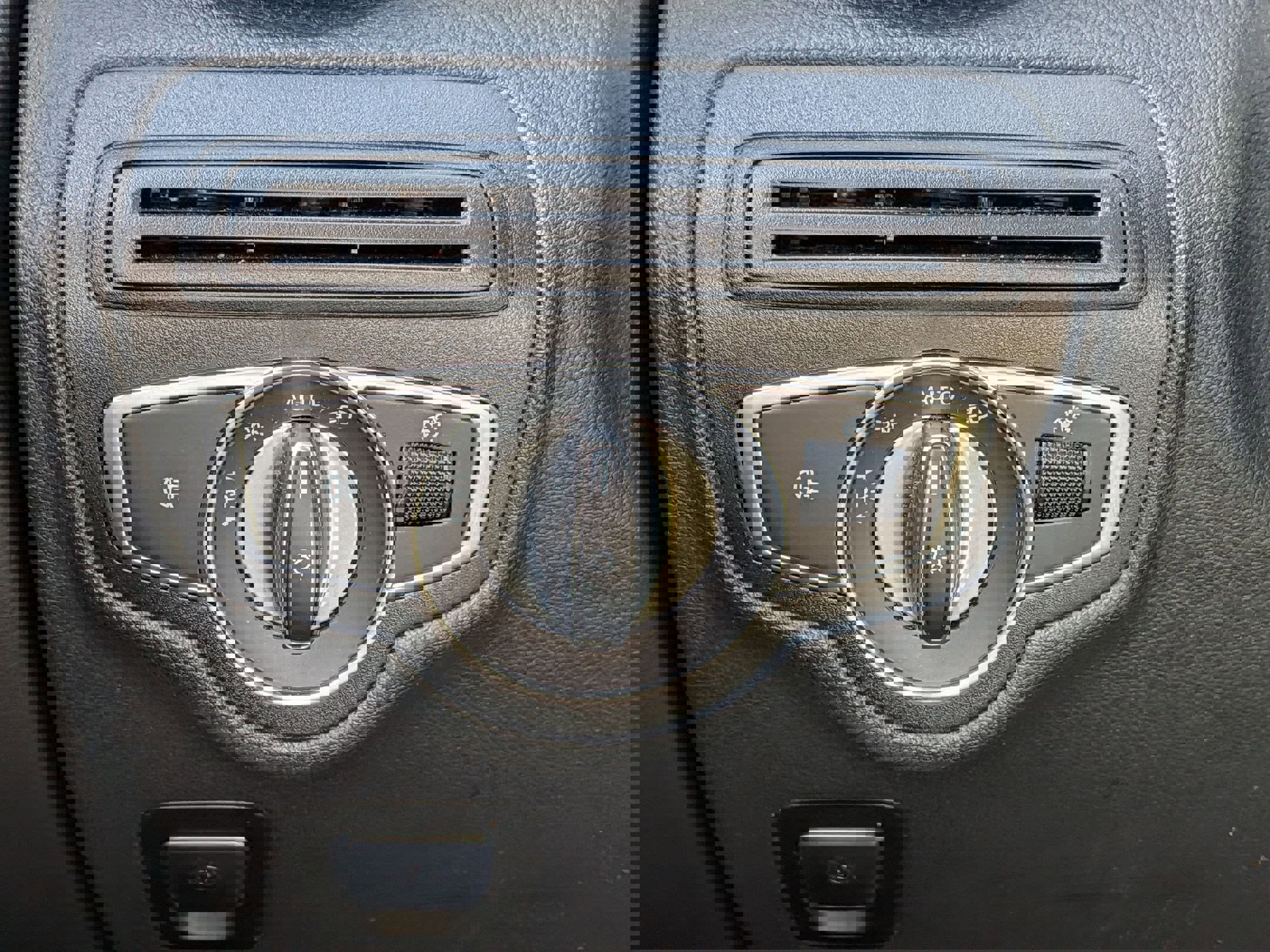 Used 2021 Mercedes-Benz GLC 300 image 18