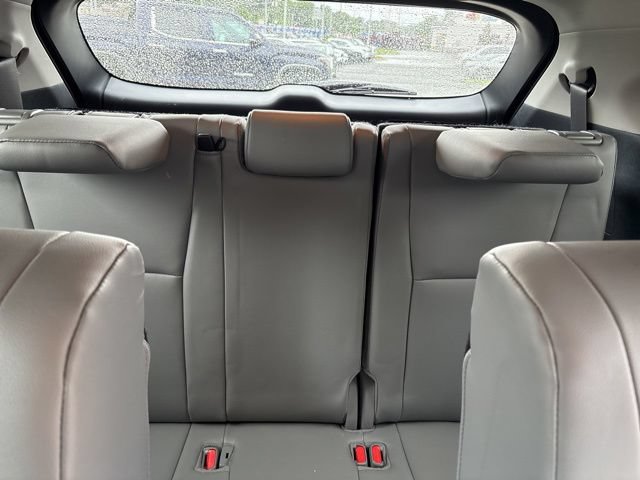 Used 2025 Toyota Highlander XLE AWD/4WD image 31