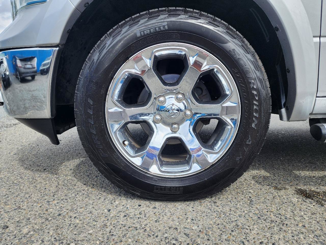Used 2014 RAM 1500 Laramie w/ Convenience Group AWD/4WD image 39