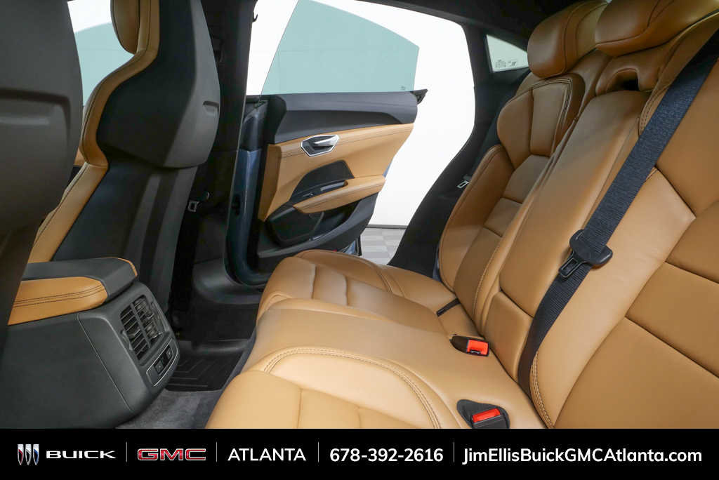Used 2022 Audi e-tron GT Premium Plus image 15
