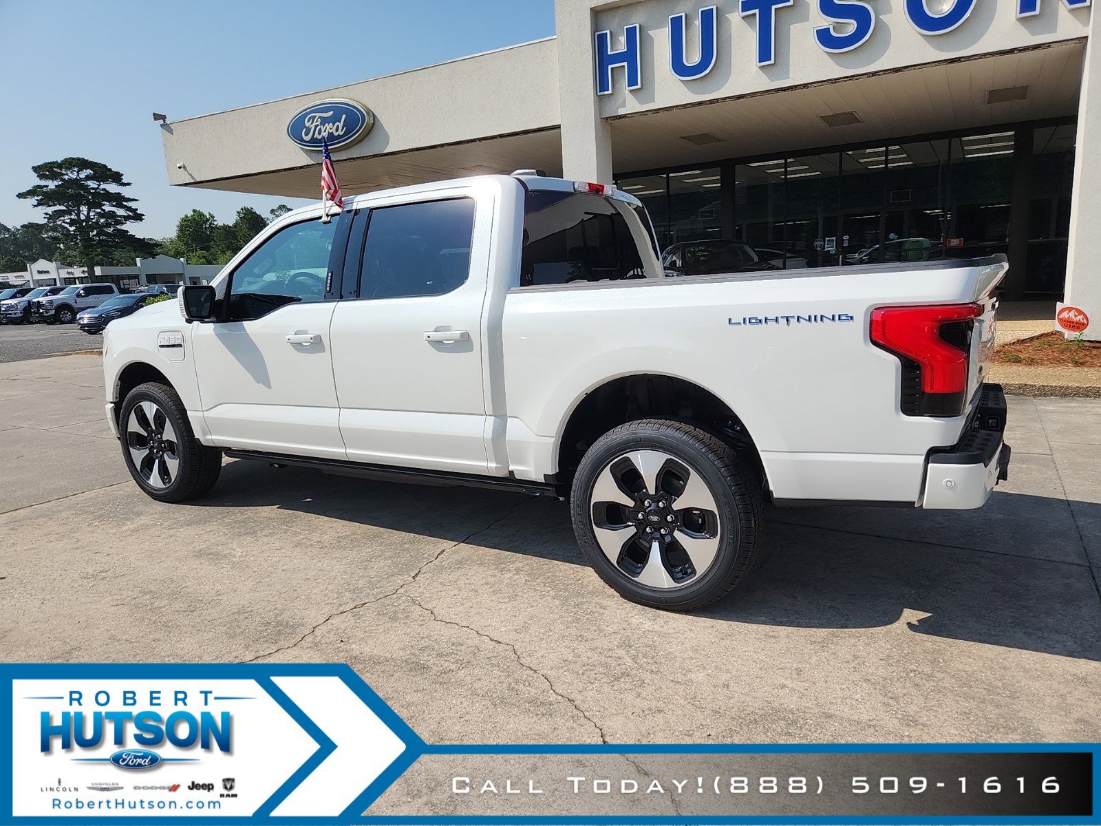 New 2023 Ford F150 Lightning Platinum image 8