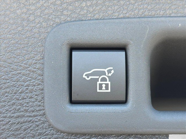 New 2026 Toyota Sienna XSE FWD image 18