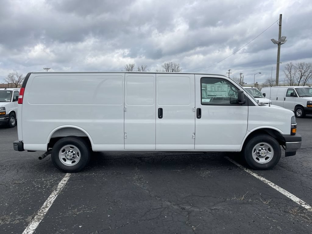 New 2026 Chevrolet Express 2500 Extended w/ Driver Convenience Package RWD image 2