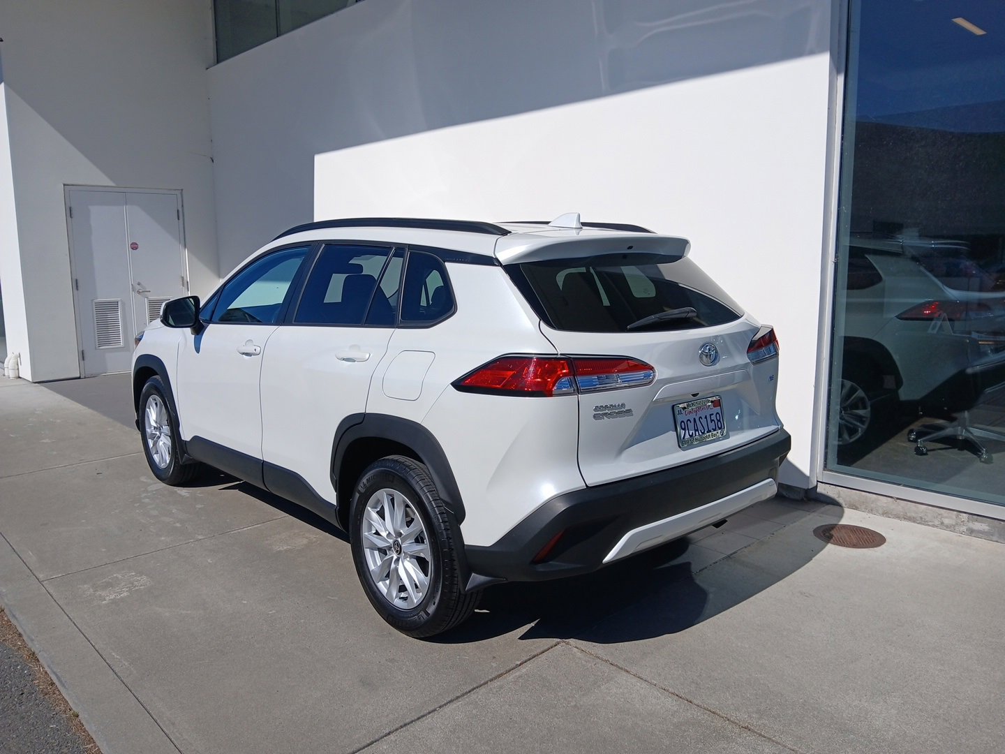 Used 2022 Toyota Corolla Cross LE image 6