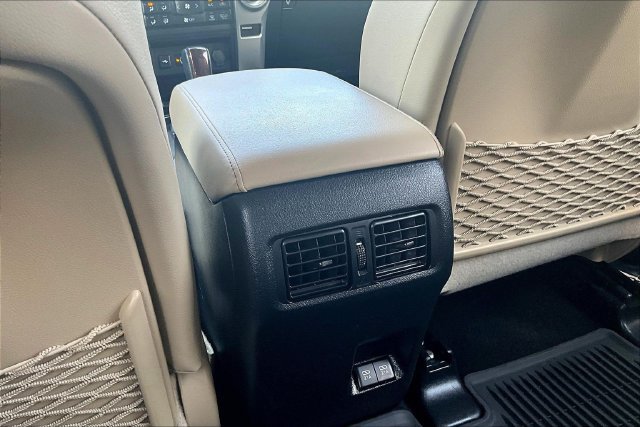 Used 2022 Toyota 4Runner Limited AWD/4WD image 10
