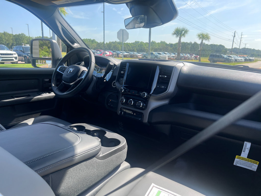 New 2026 RAM 3500 Tradesman AWD/4WD image 15