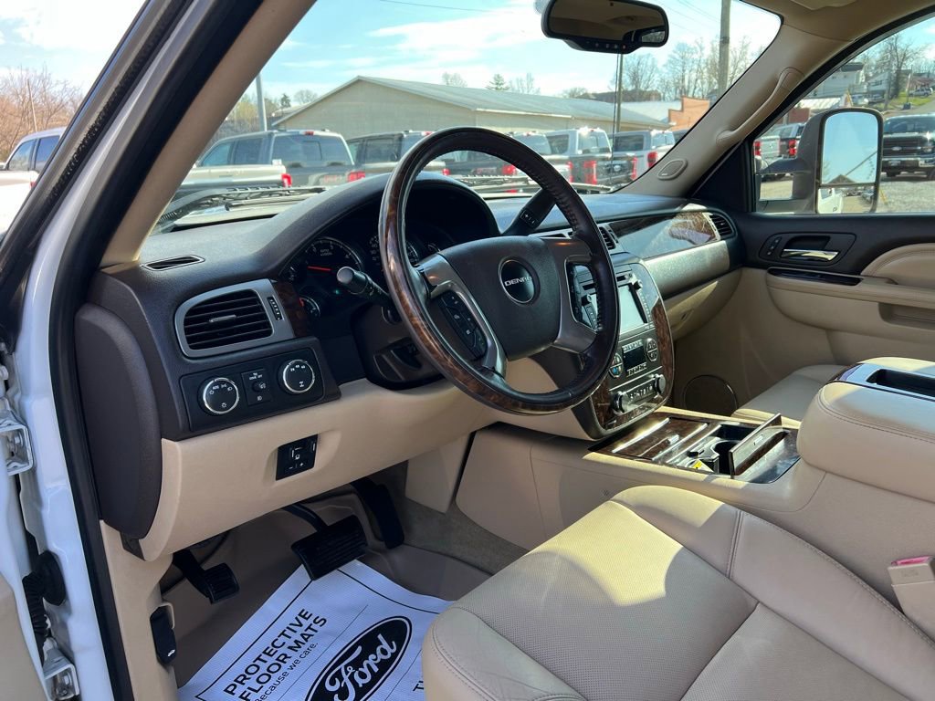 Used 2012 GMC Sierra 2500 Denali AWD/4WD image 12