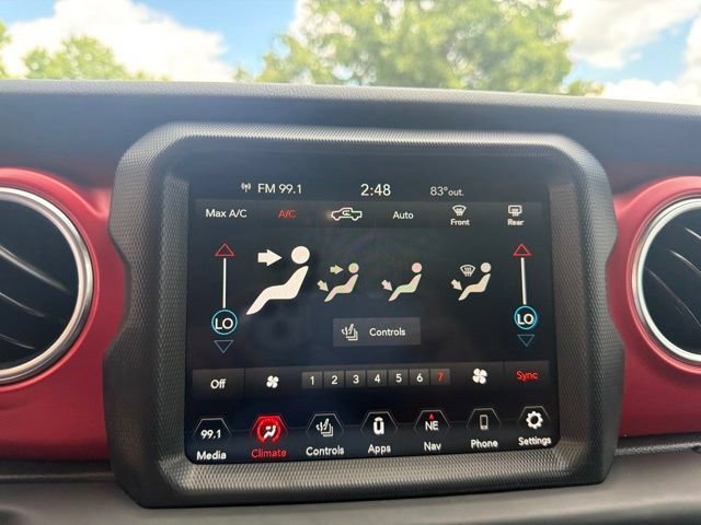 Used 2021 Jeep Gladiator Rubicon AWD/4WD image 16
