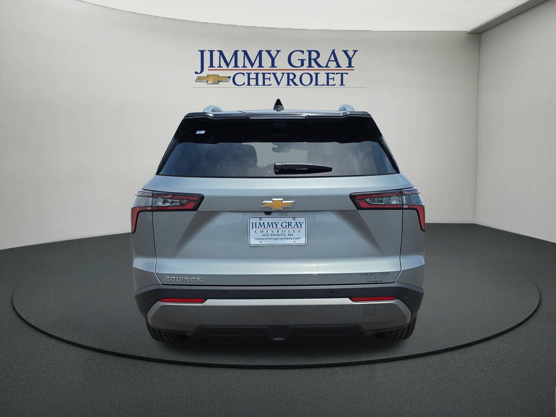 New 2026 Chevrolet Equinox LT w/ Convenience Package II FWD image 4