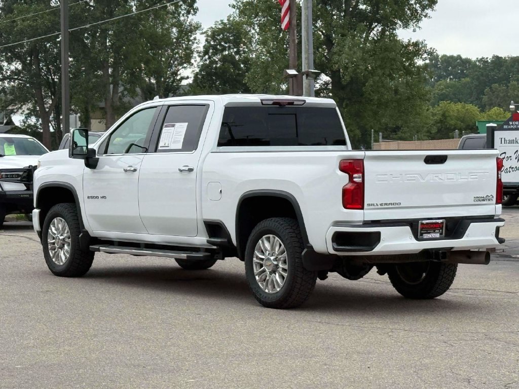 Used 2021 Chevrolet Silverado 2500 High Country w/ Z71 Off-Road Package AWD/4WD image 7