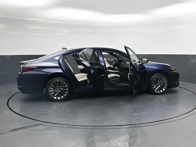 Used 2025 Lexus ES 350 Ultra Luxury FWD image 40