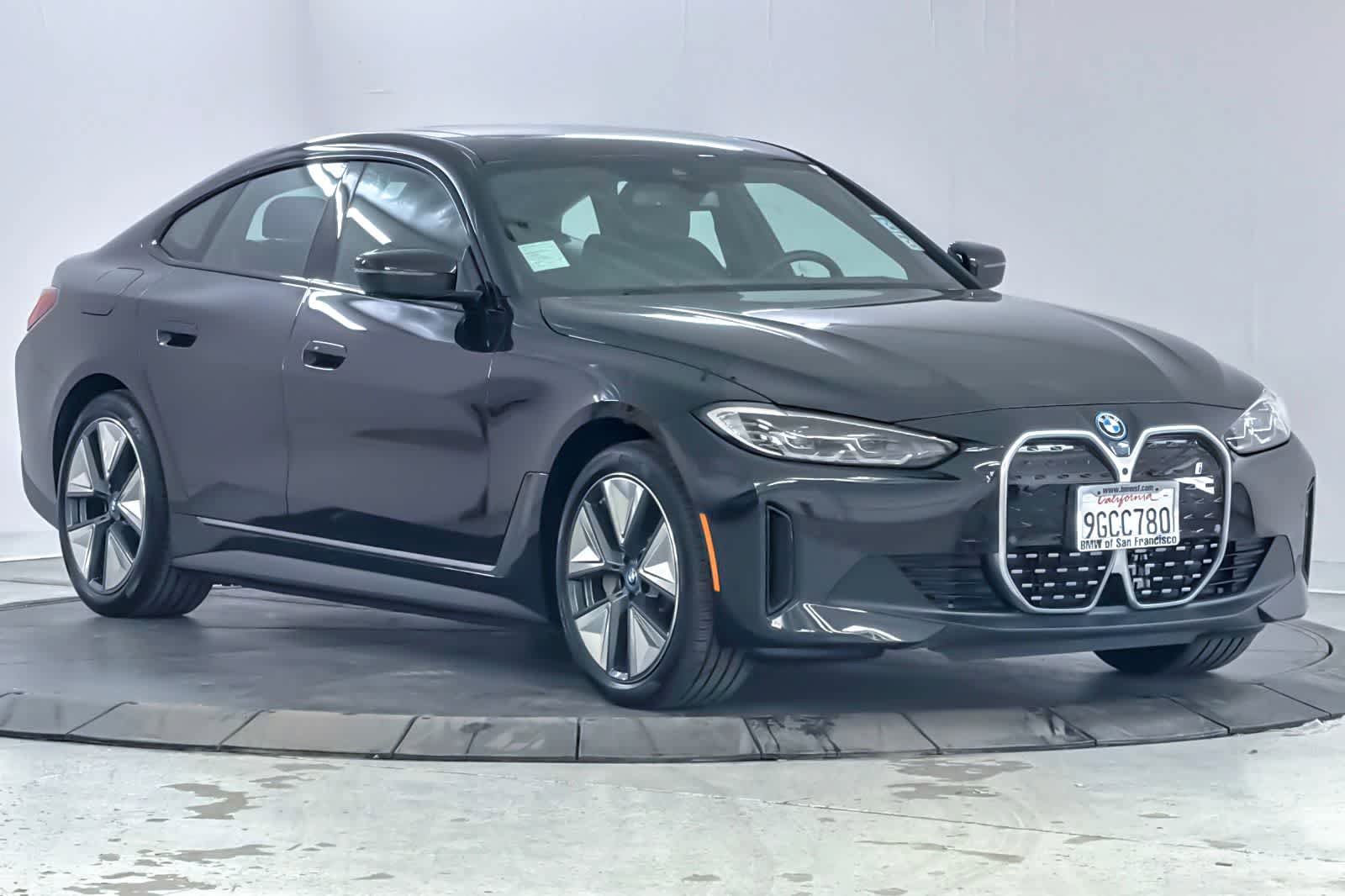 Used 2023 BMW i4 eDrive35 w/ Premium Package RWD image 9