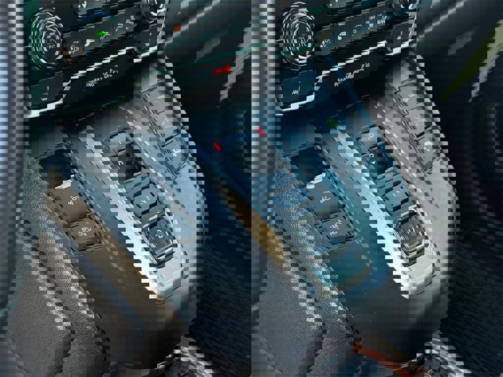 Used 2022 Honda CR-V Touring image 19