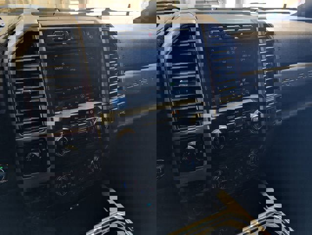 Used 2020 Ford F250 Platinum image 12