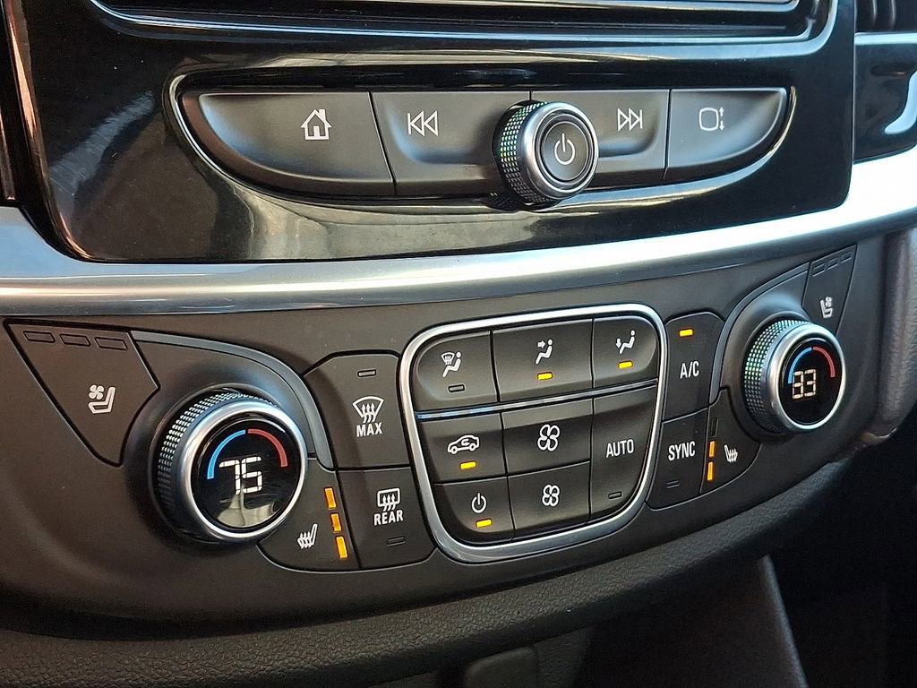 Used 2018 Chevrolet Traverse Premier image 18