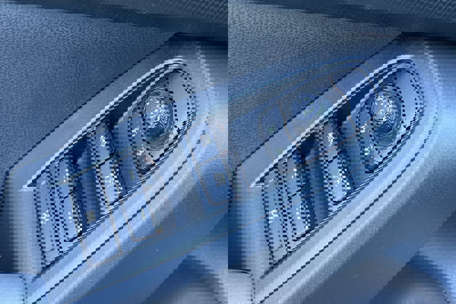 Used 2024 Subaru Crosstrek 2.0i Premium image 11