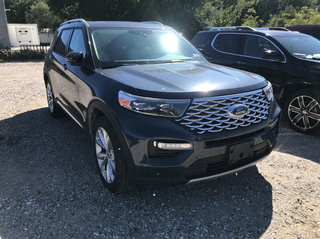 Used 2024 Ford Explorer Platinum w/ Technology Package